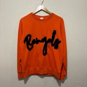 Vango orange Cincinnati Bengals sherpa embroidered crewneck sweatshirt (small)